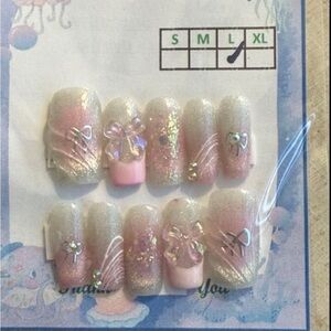 Glittery Pink and Silver‎ Nail Set